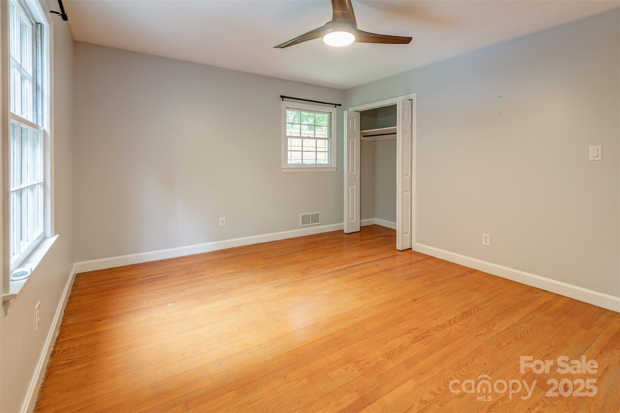 16 Beechwood Road Asheville NC 28805