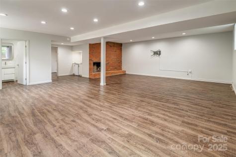 16 Beechwood Road Asheville NC 28805