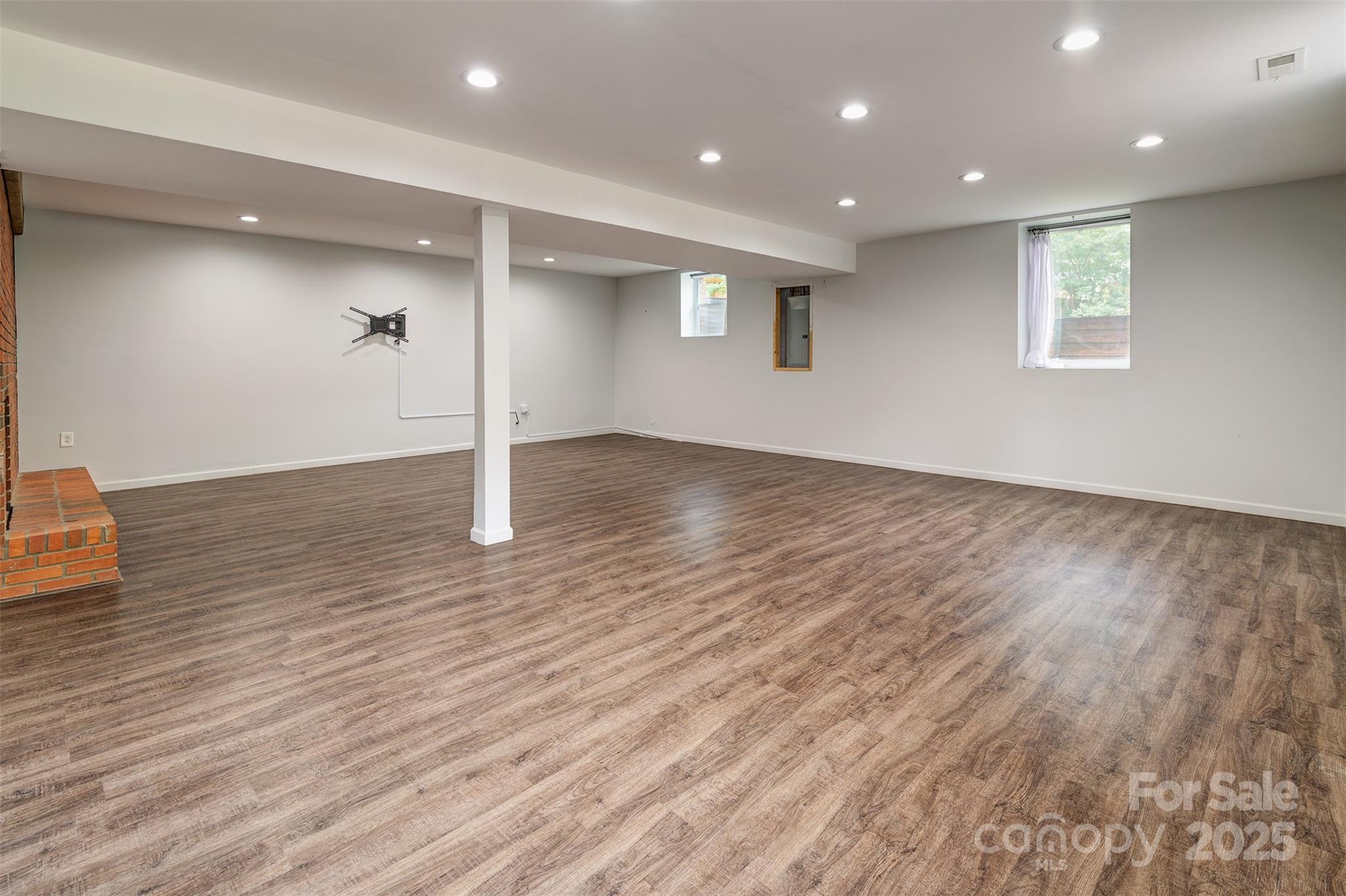 16 Beechwood Road Asheville NC 28805