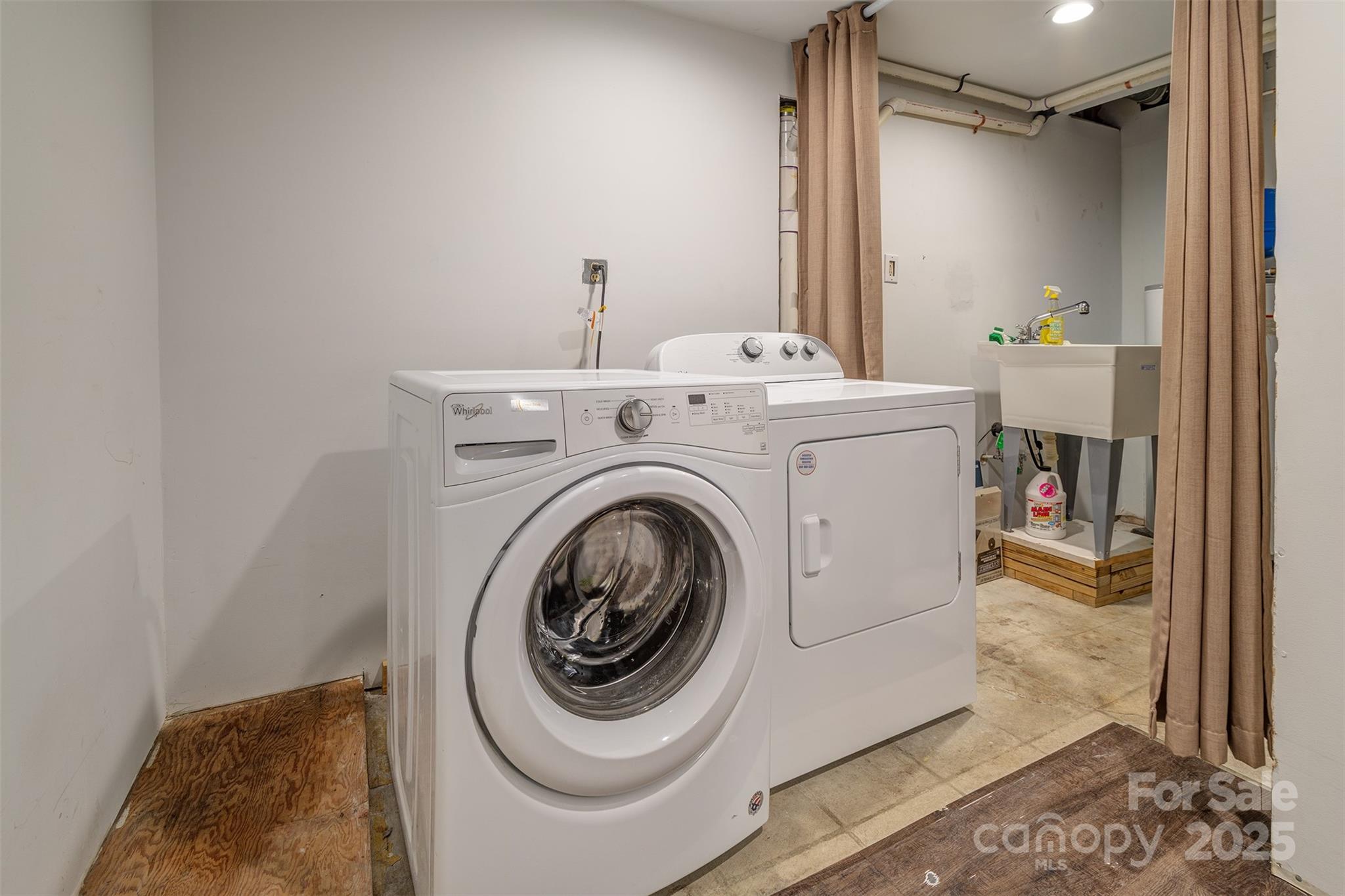 16 Beechwood Road Asheville NC 28805