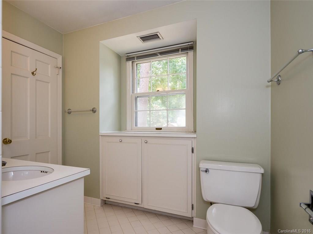 428 Robmont Road Charlotte NC 28270