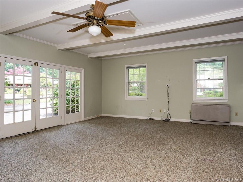 428 Robmont Road Charlotte NC 28270
