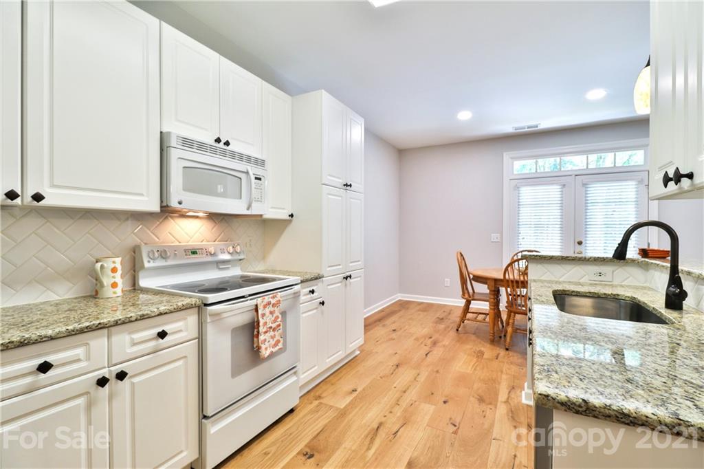 9123 Providence Colony Drive Charlotte NC 28277