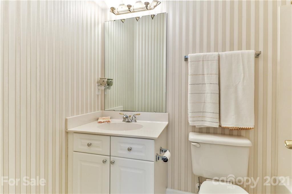 9123 Providence Colony Drive Charlotte NC 28277
