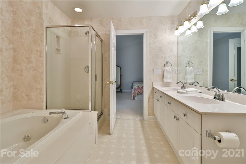 9123 Providence Colony Drive Charlotte NC 28277