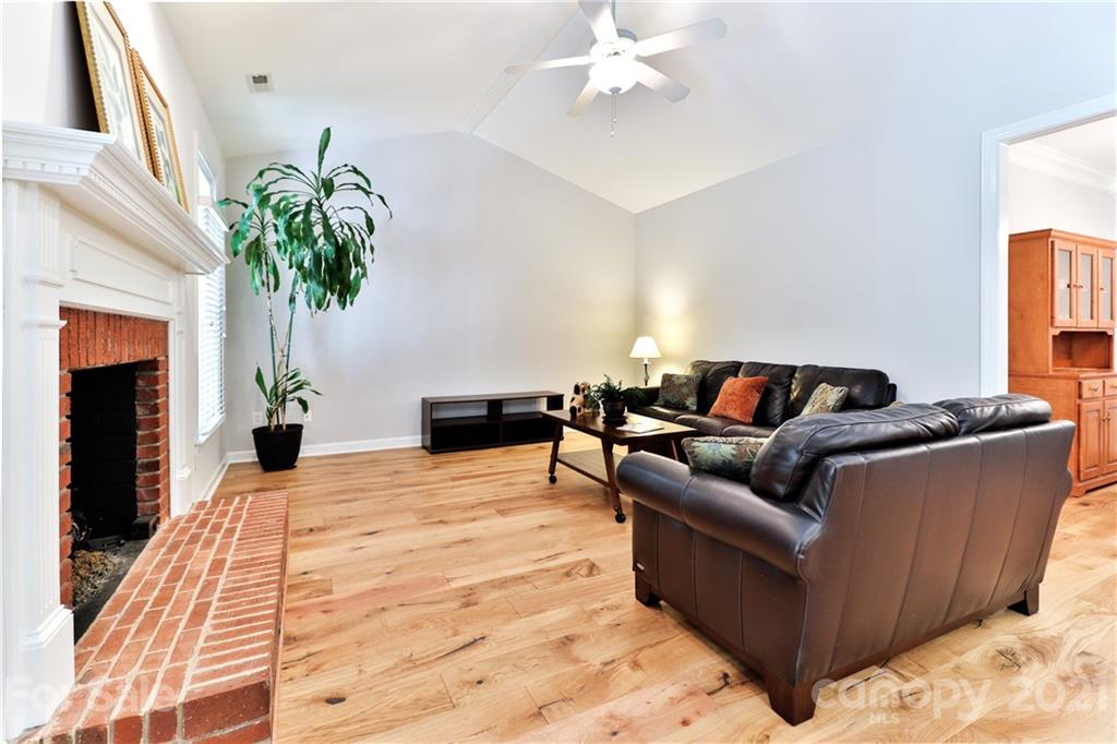 9123 Providence Colony Drive Charlotte NC 28277
