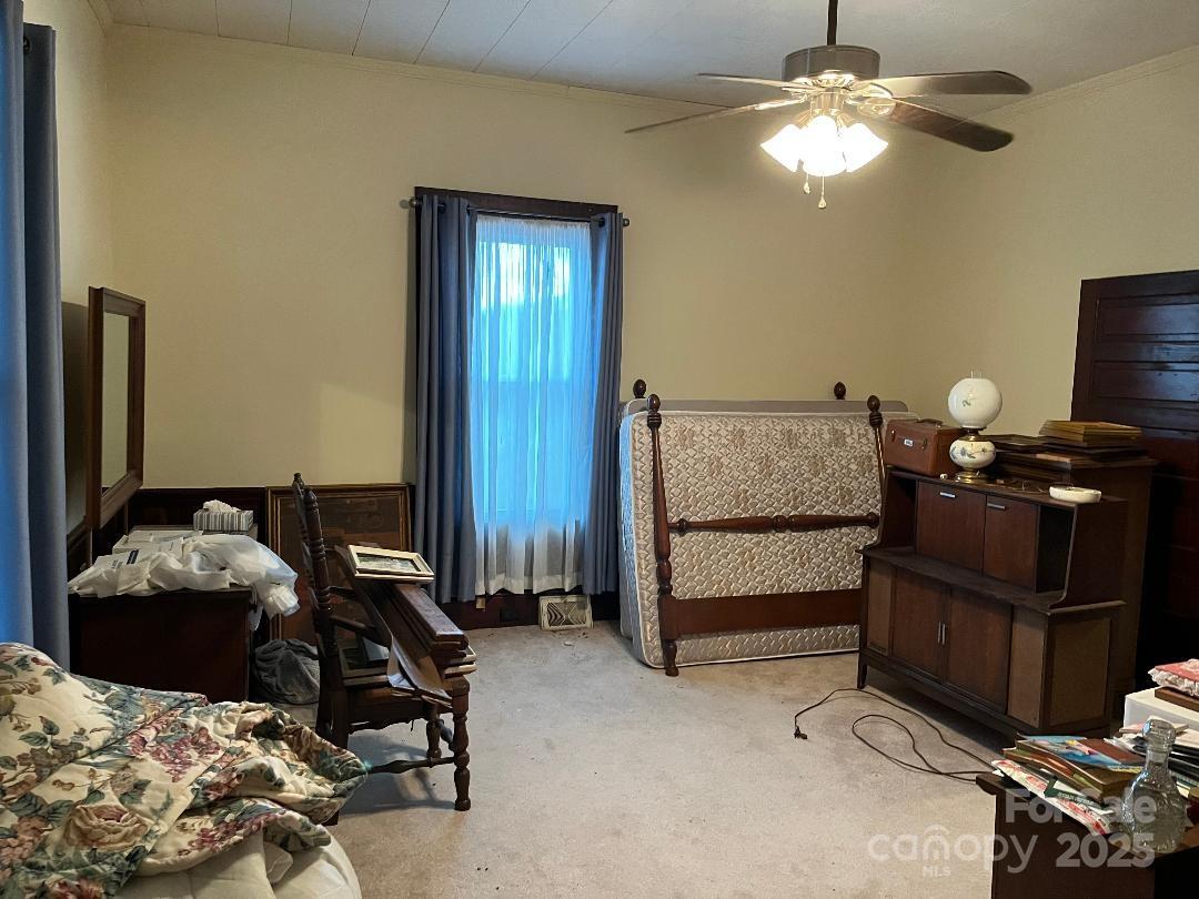 526 W Houstonville Road W Hamptonville NC 27020