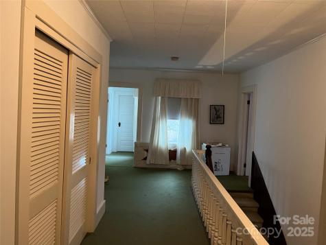 526 W Houstonville Road W Hamptonville NC 27020