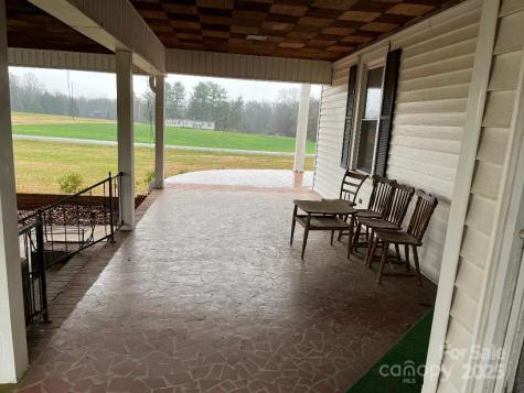 526 W Houstonville Road W Hamptonville NC 27020