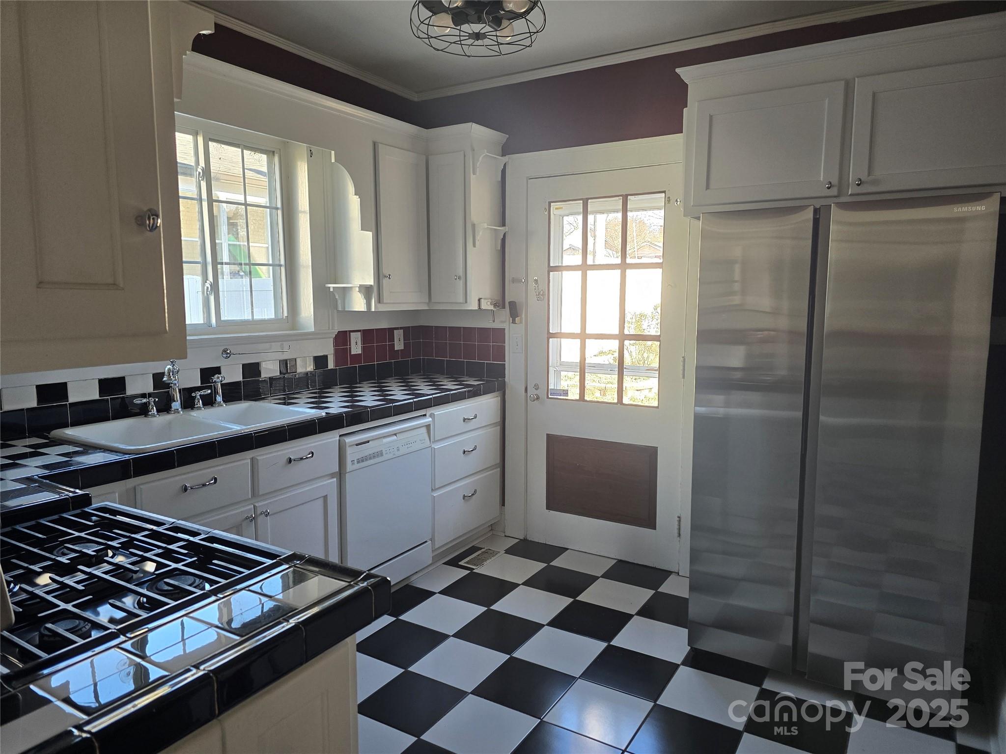 274 N 4th Street Albemarle NC 28001