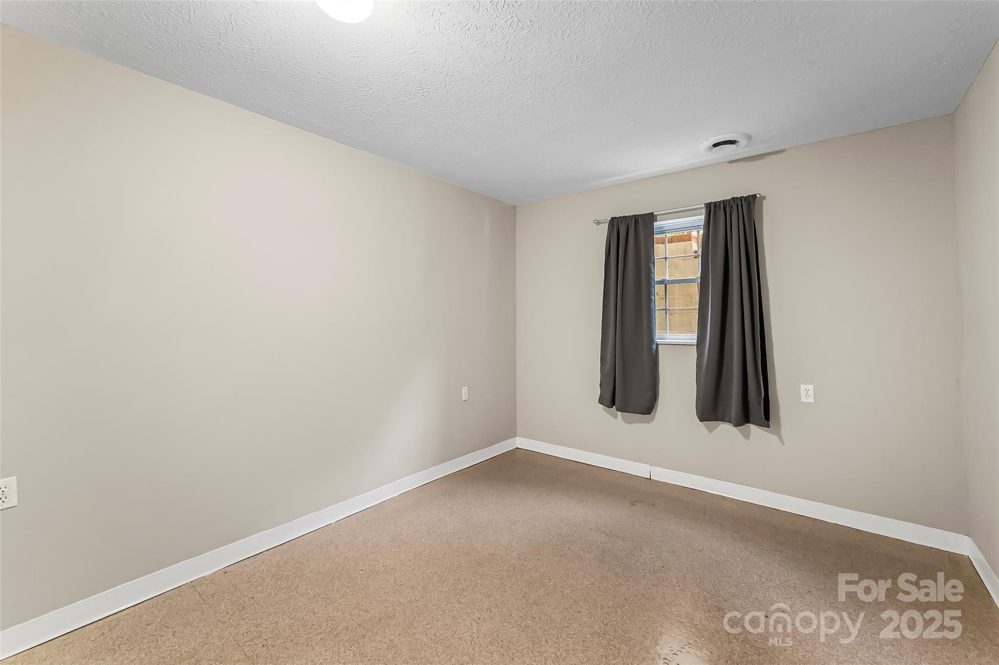 5325 Us 70 Highway W Marion NC 28752