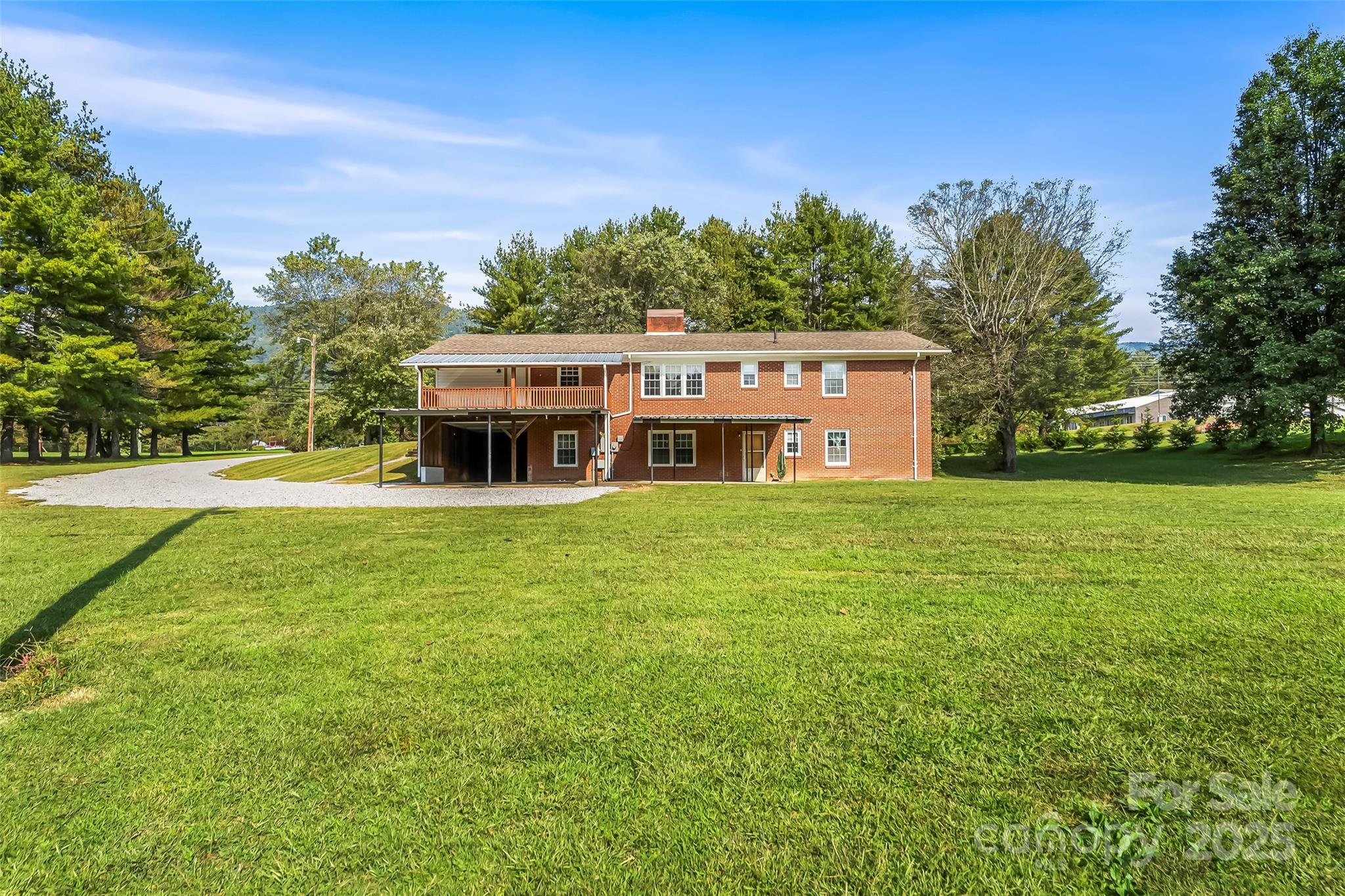 5325 Us 70 Highway W Marion NC 28752