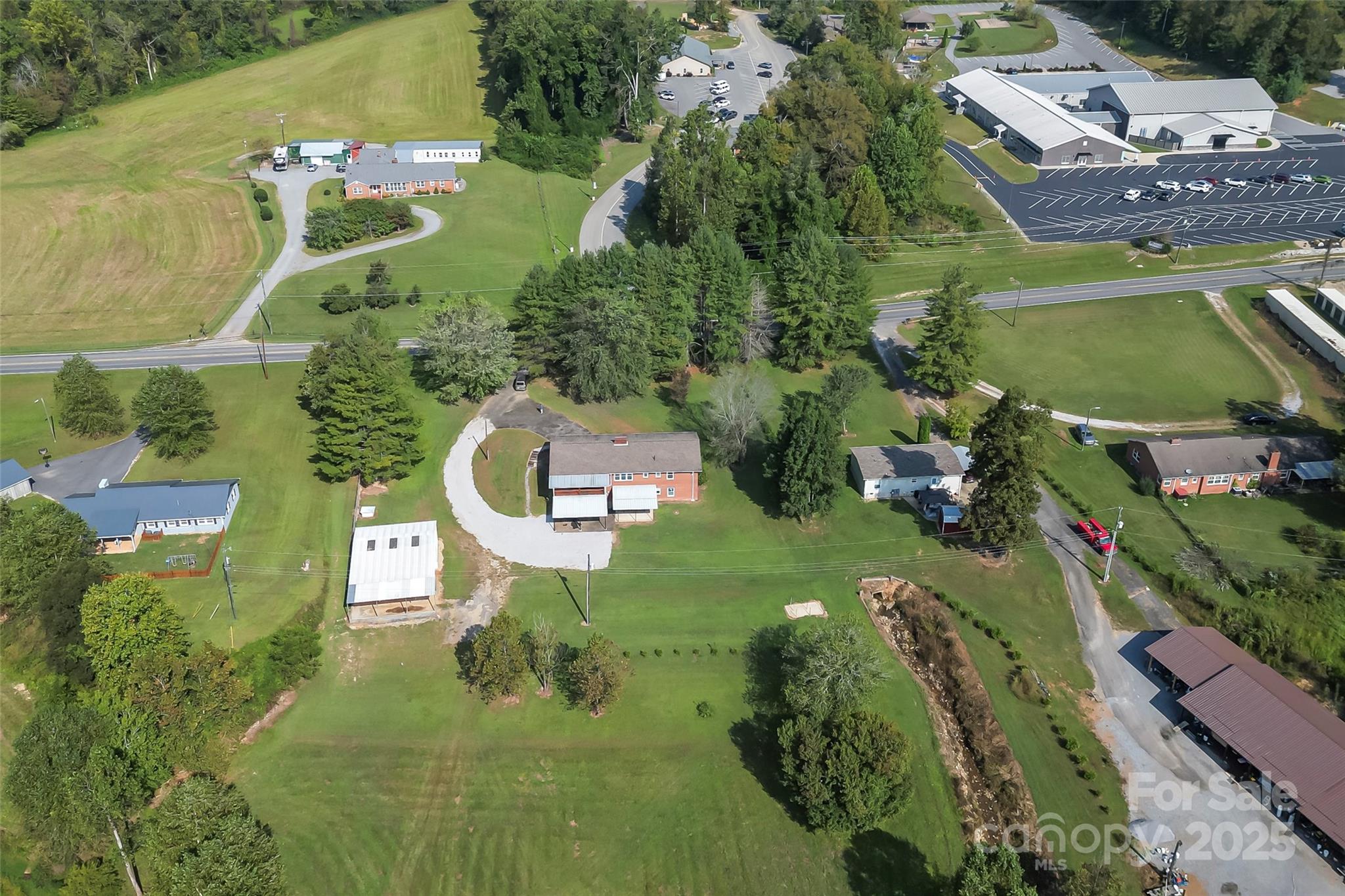 5325 Us 70 Highway W Marion NC 28752
