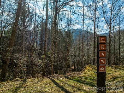 112 Moon Shadow Lane Marshall NC 28753