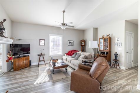 194 Hattaway Circle Mount Gilead NC 27306