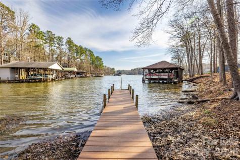 194 Hattaway Circle Mount Gilead NC 27306