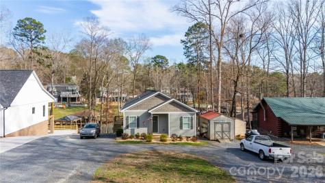 194 Hattaway Circle Mount Gilead NC 27306