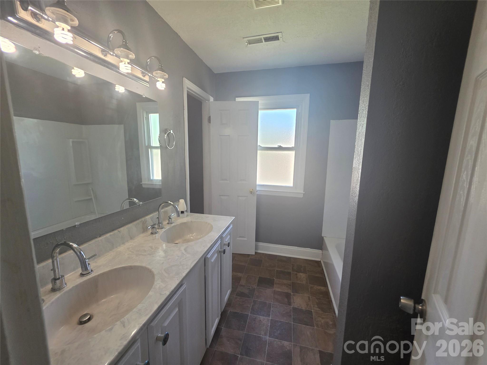 1524 Pondella Drive Charlotte NC 28213