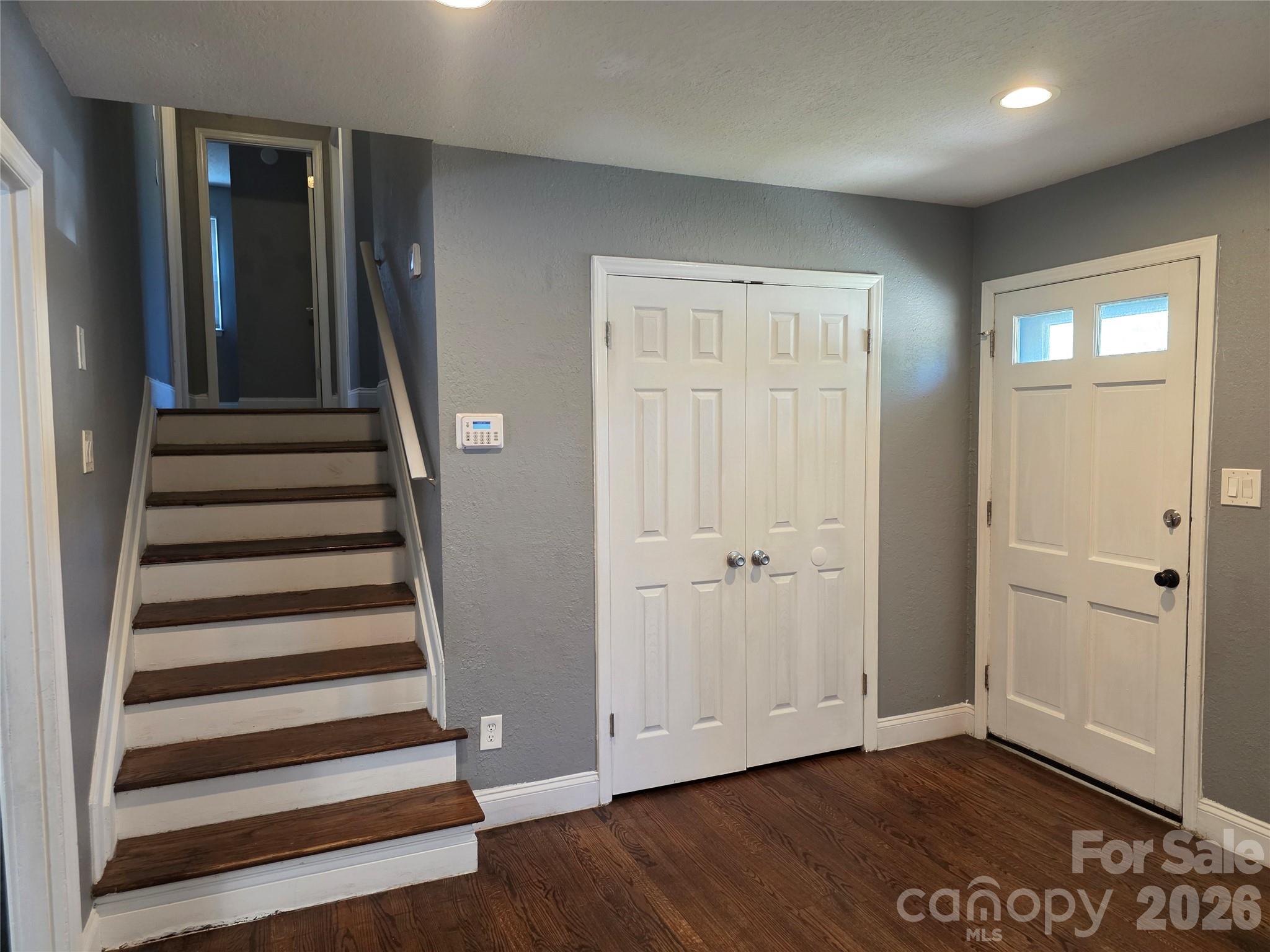 1524 Pondella Drive Charlotte NC 28213