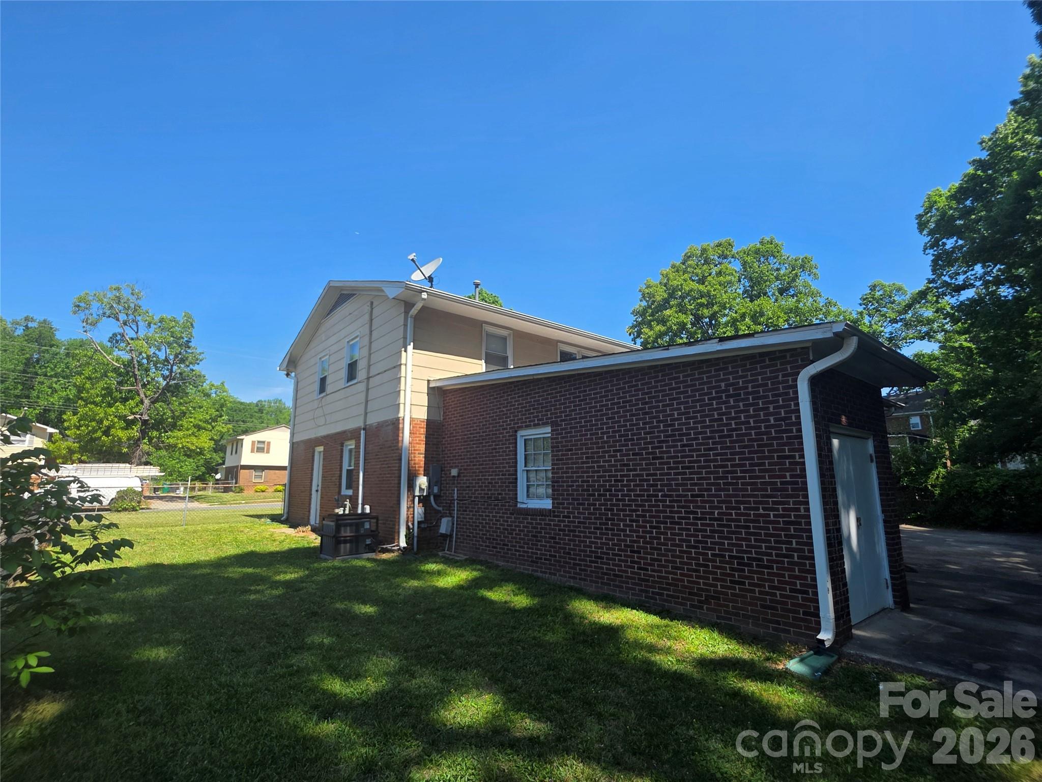 1524 Pondella Drive Charlotte NC 28213
