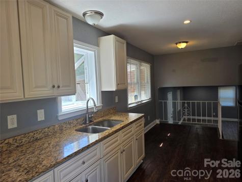 1524 Pondella Drive Charlotte NC 28213