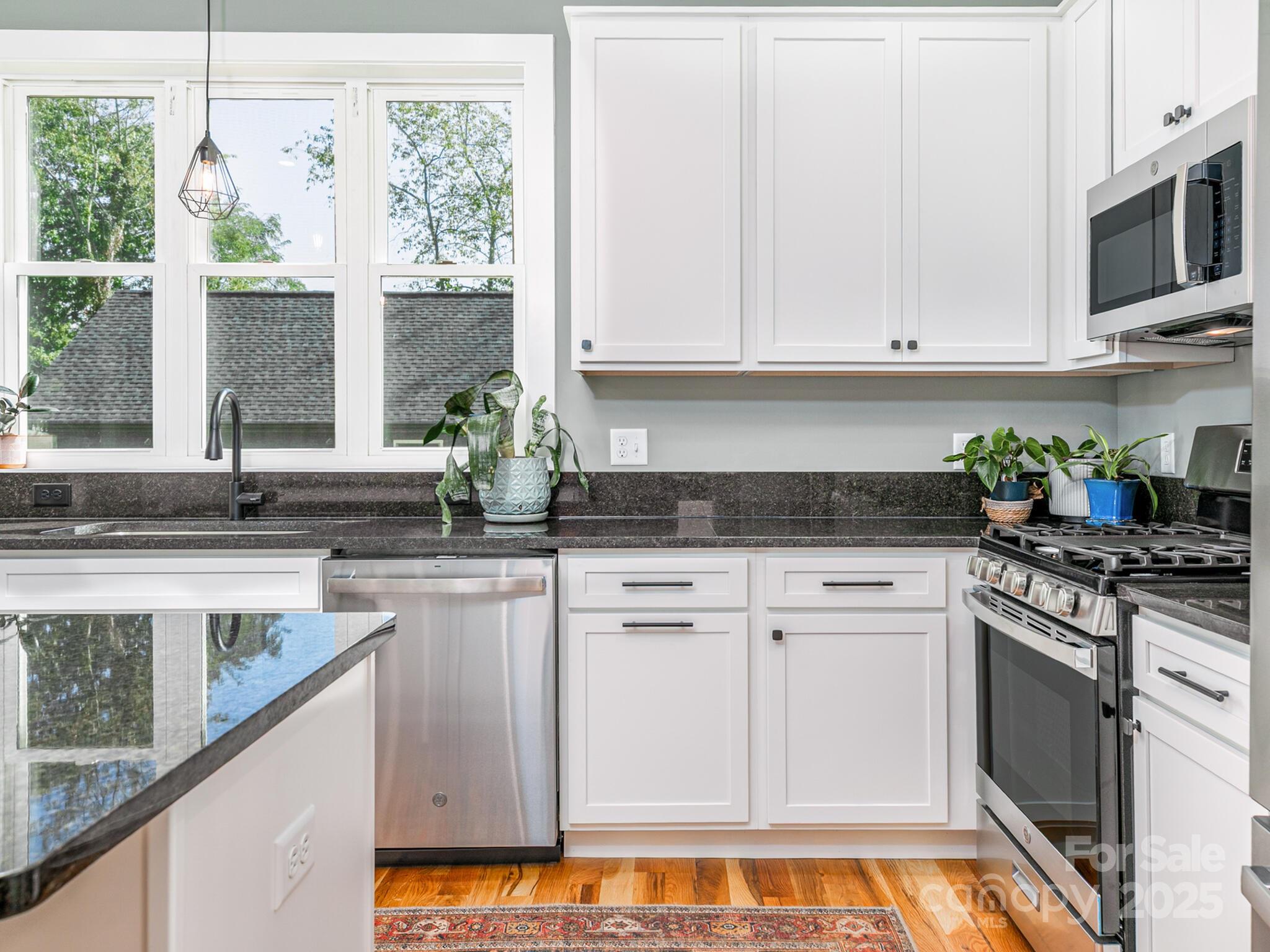 63 Vandalia Avenue Asheville NC 28806