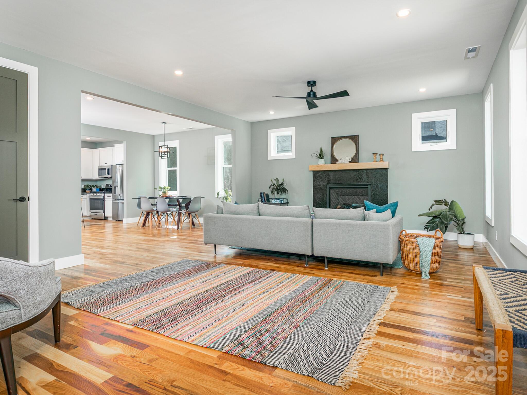 63 Vandalia Avenue Asheville NC 28806