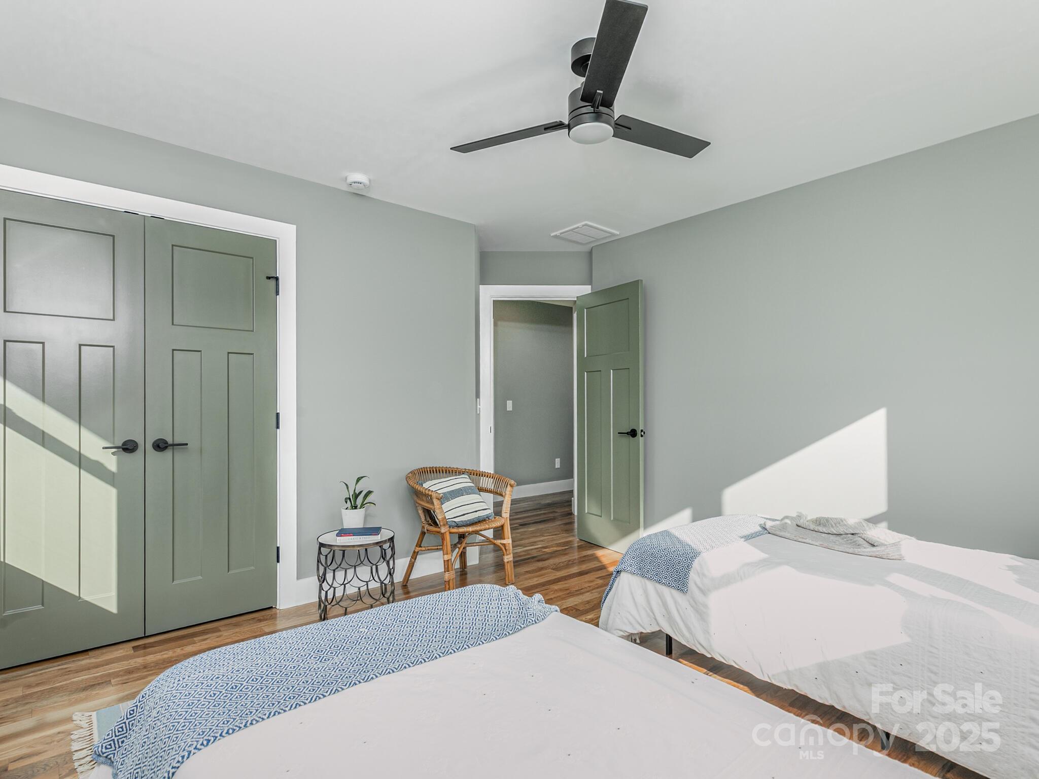 63 Vandalia Avenue Asheville NC 28806