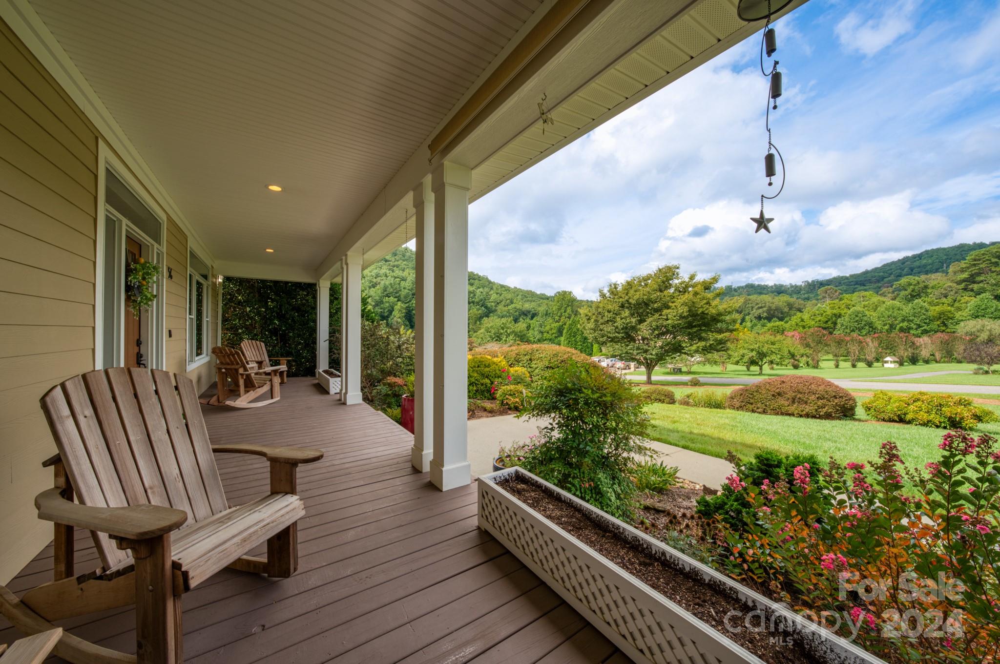 56 Bradford Farm Road Mills River NC 28759