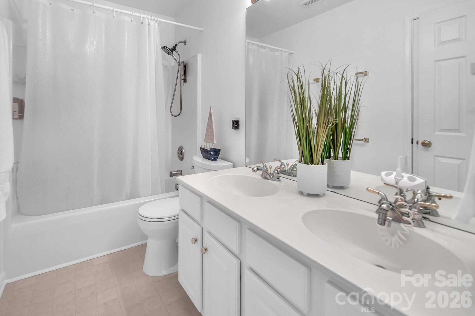 2903 Wheat Meadow Lane Charlotte NC 28270