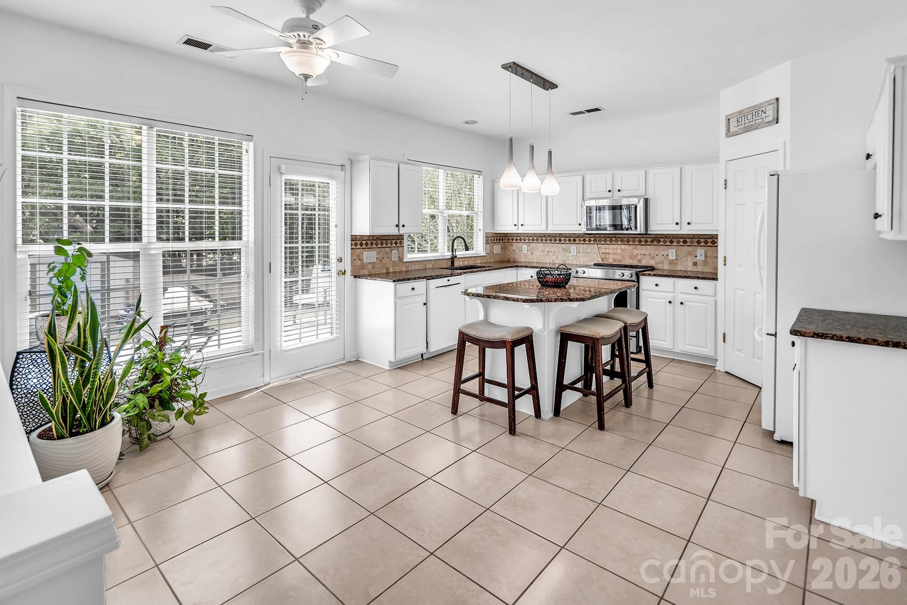 2903 Wheat Meadow Lane Charlotte NC 28270