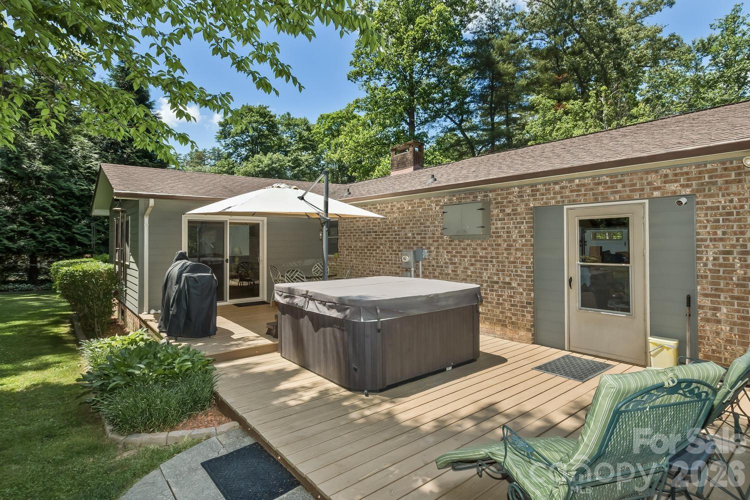 29 S Greenwood Forest Drive Etowah NC 28729