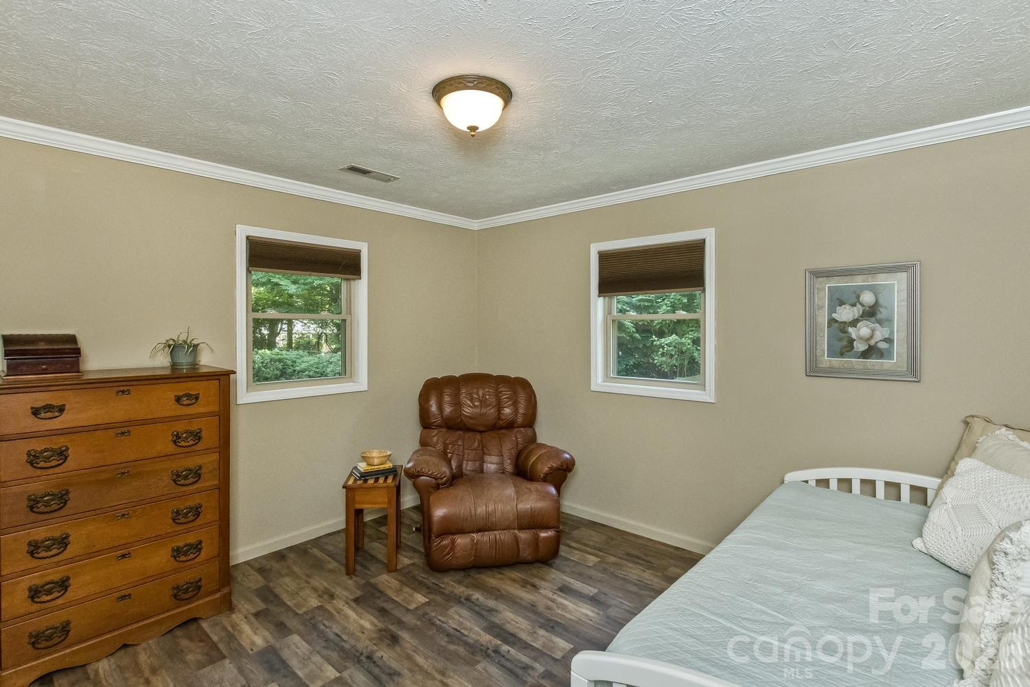 29 S Greenwood Forest Drive Etowah NC 28729