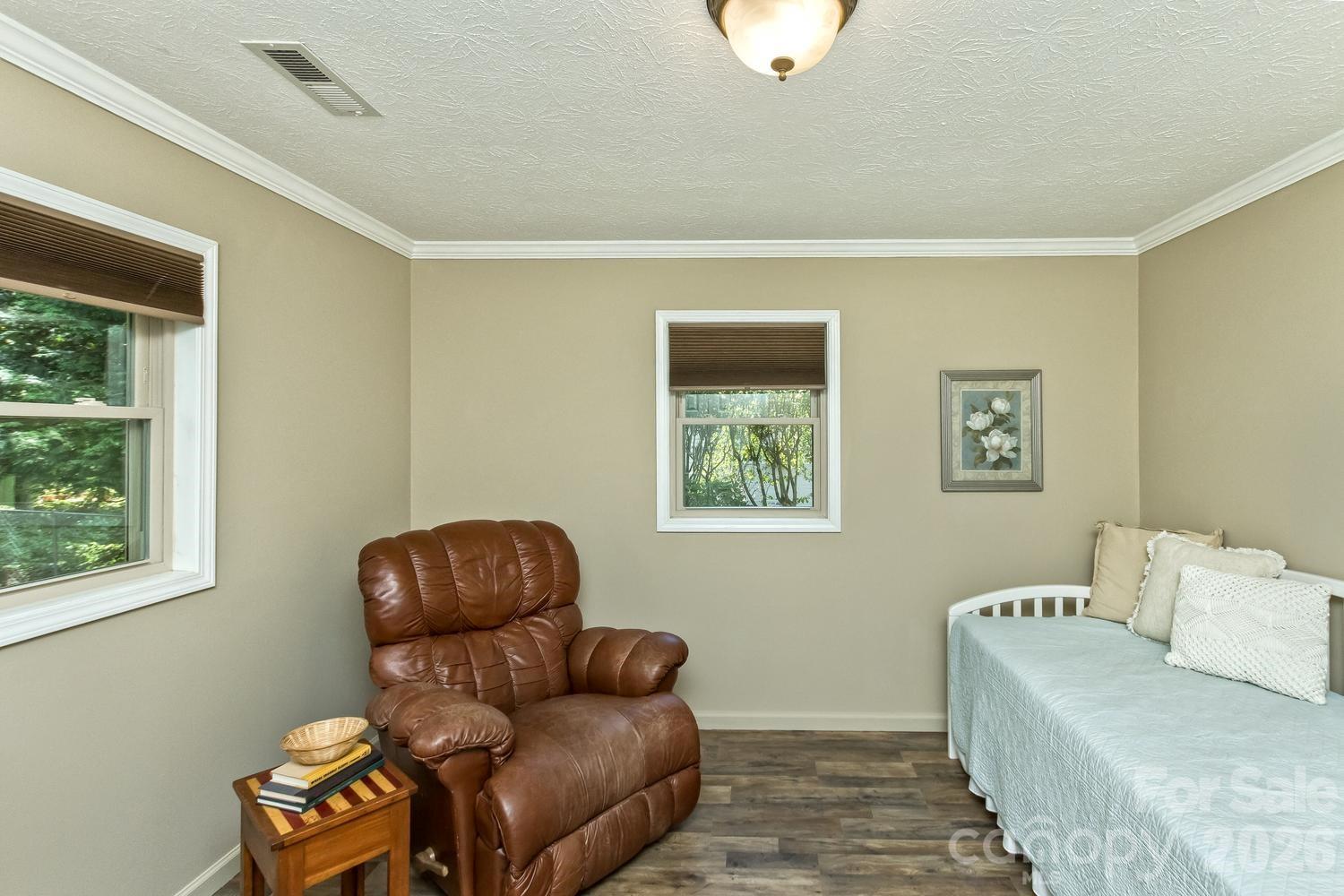 29 S Greenwood Forest Drive Etowah NC 28729
