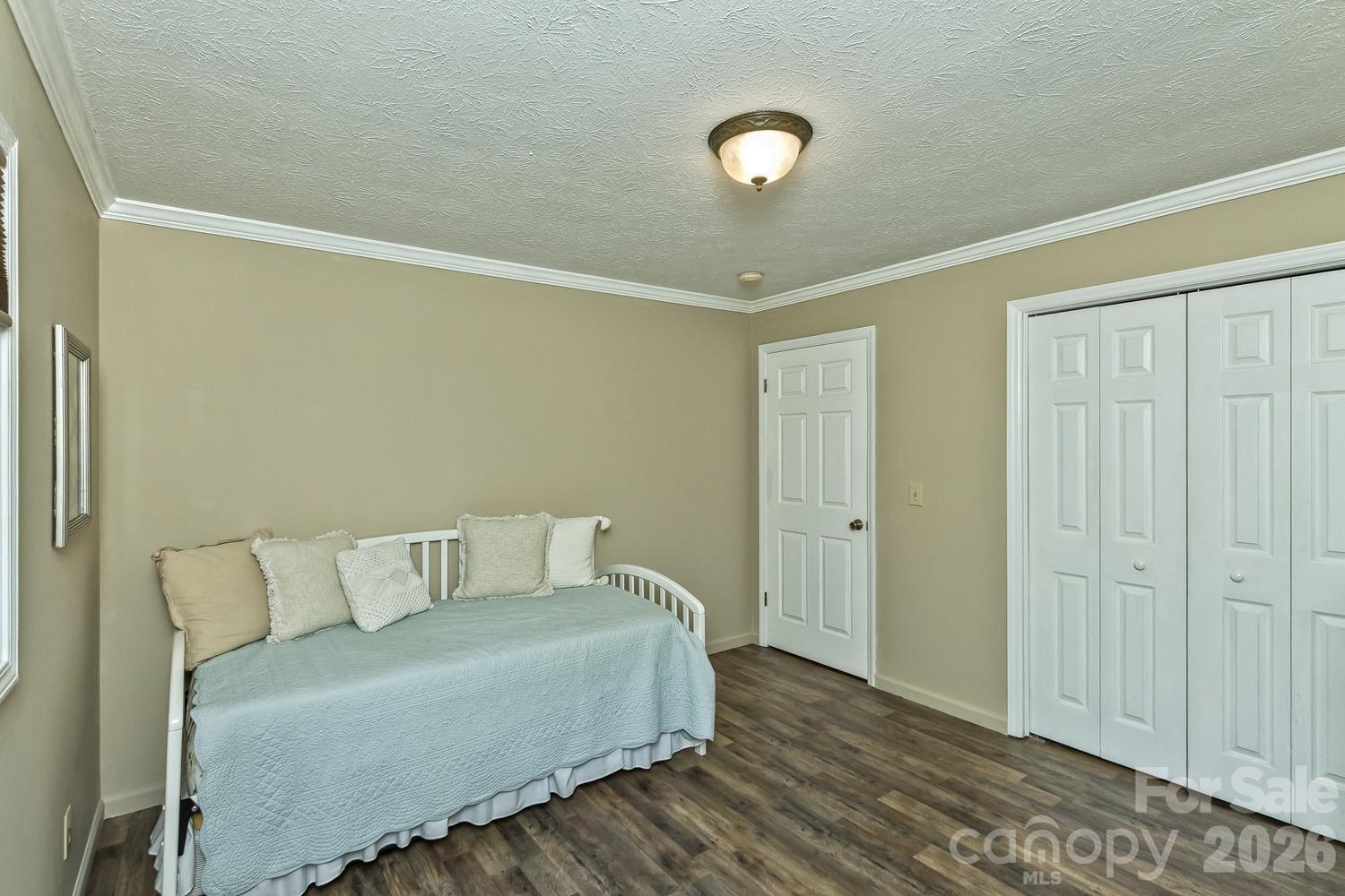 29 S Greenwood Forest Drive Etowah NC 28729
