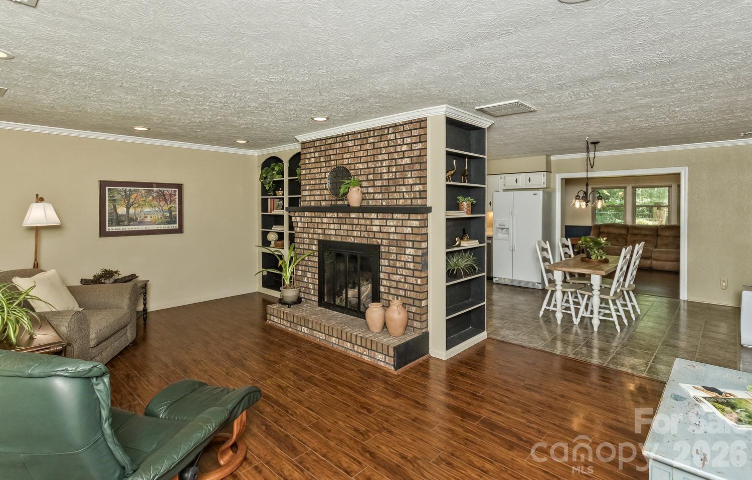 29 S Greenwood Forest Drive Etowah NC 28729