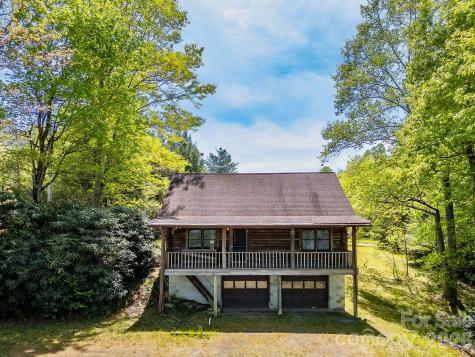 944 High Peak Road Hendersonville NC 28739