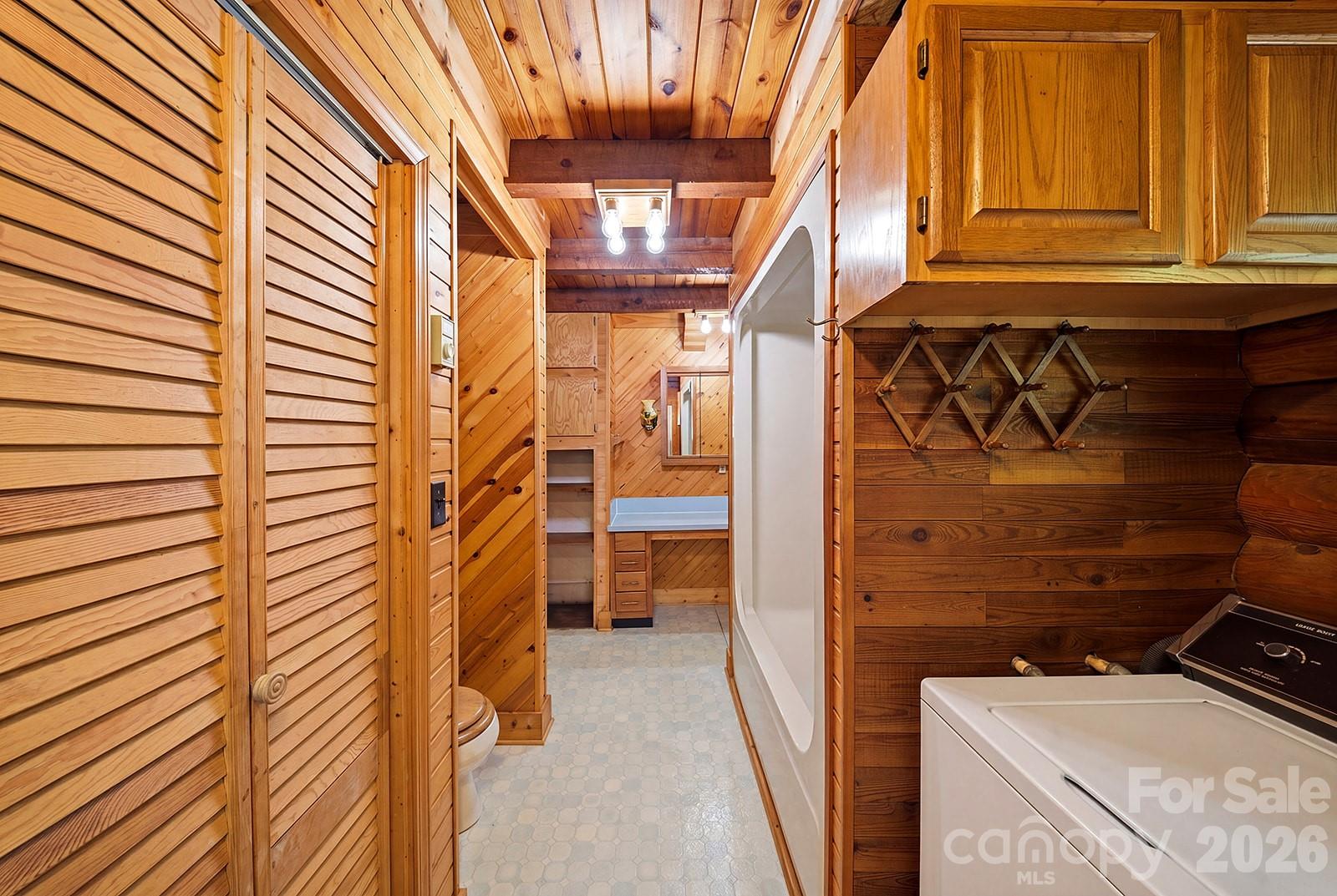 944 High Peak Road Hendersonville NC 28739