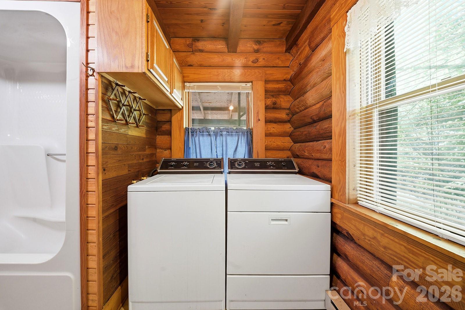 944 High Peak Road Hendersonville NC 28739
