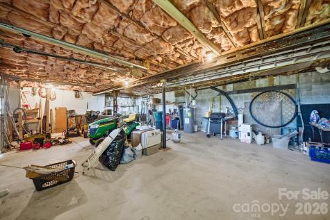 944 High Peak Road Hendersonville NC 28739