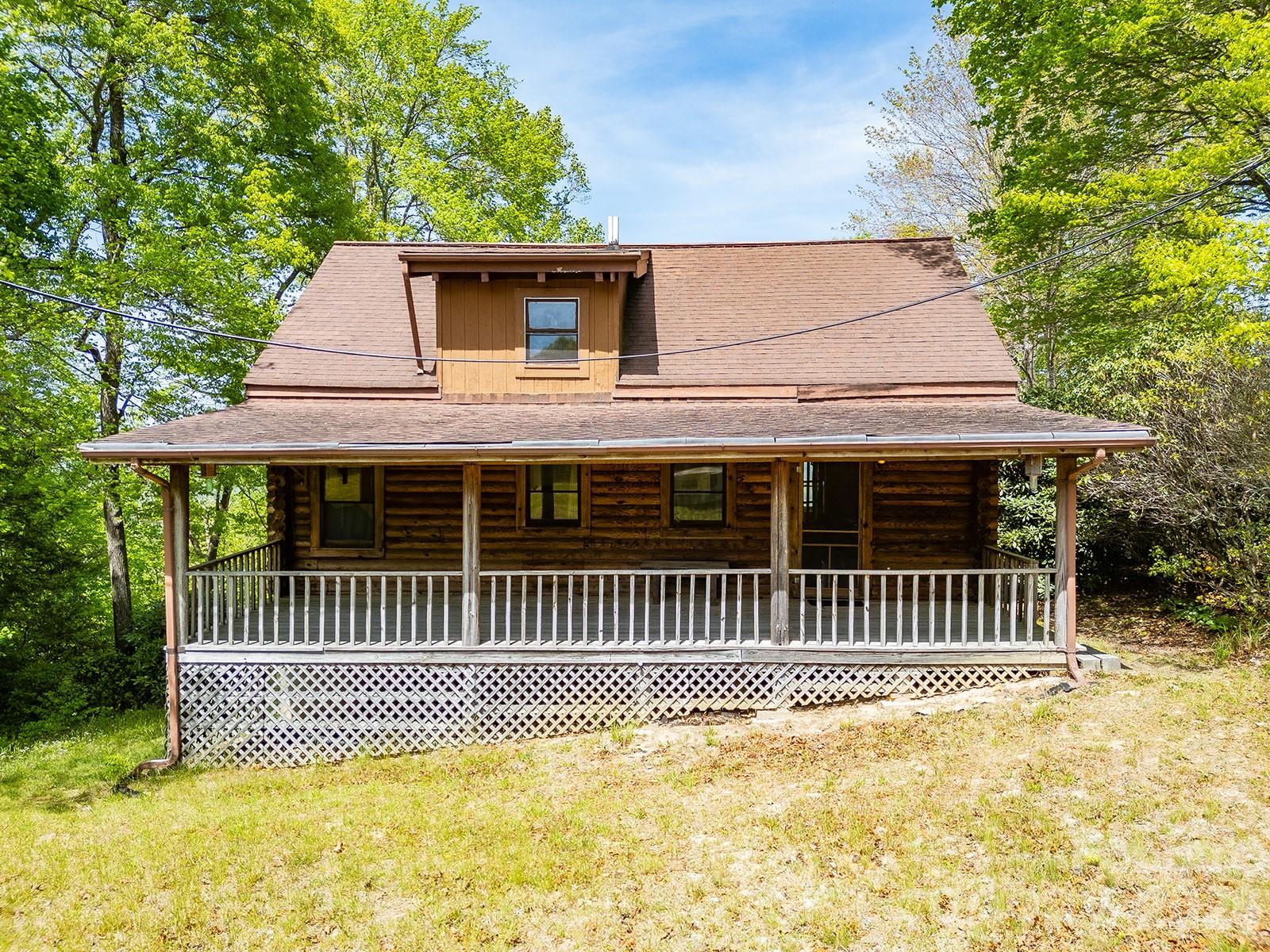 944 High Peak Road Hendersonville NC 28739
