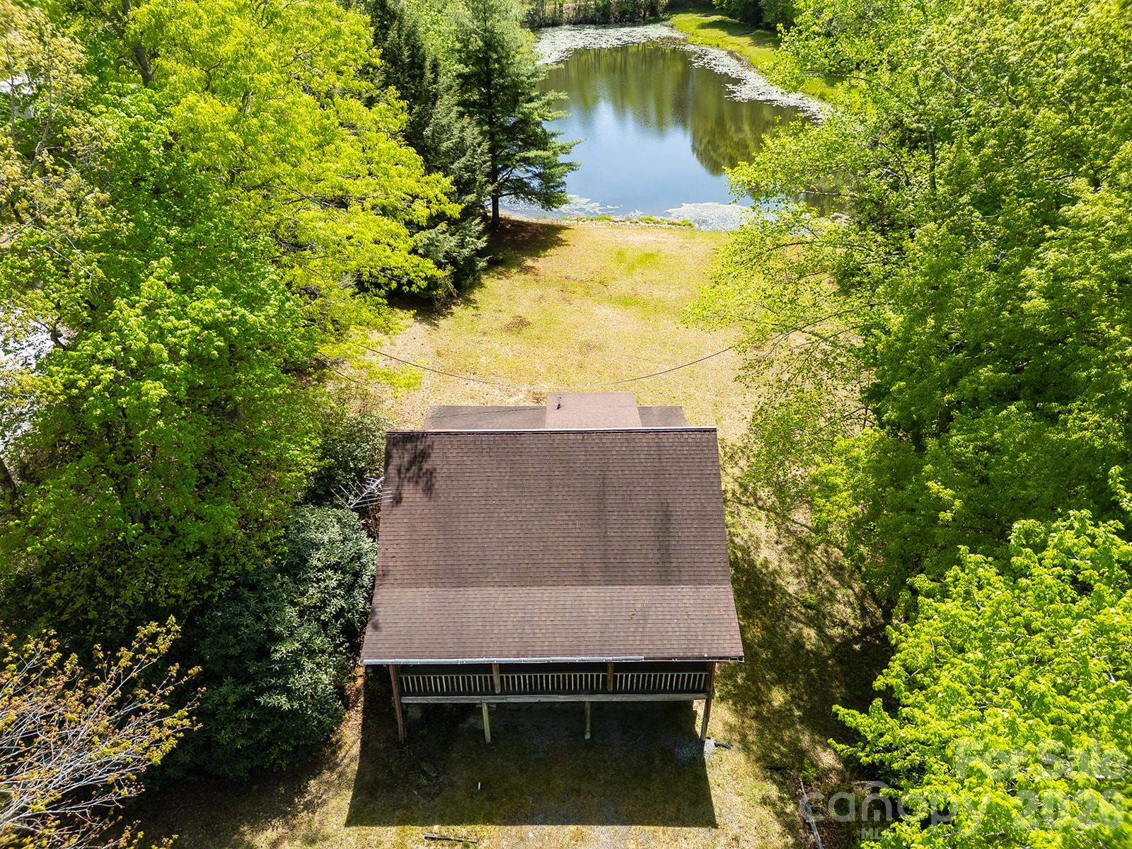 944 High Peak Road Hendersonville NC 28739