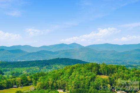 944 High Peak Road Hendersonville NC 28739