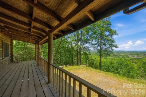 944 High Peak Road Hendersonville NC 28739