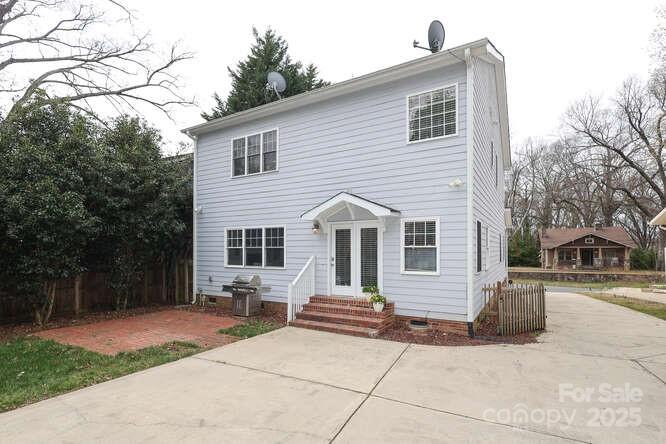 1512 Pecan Avenue Charlotte NC 28205