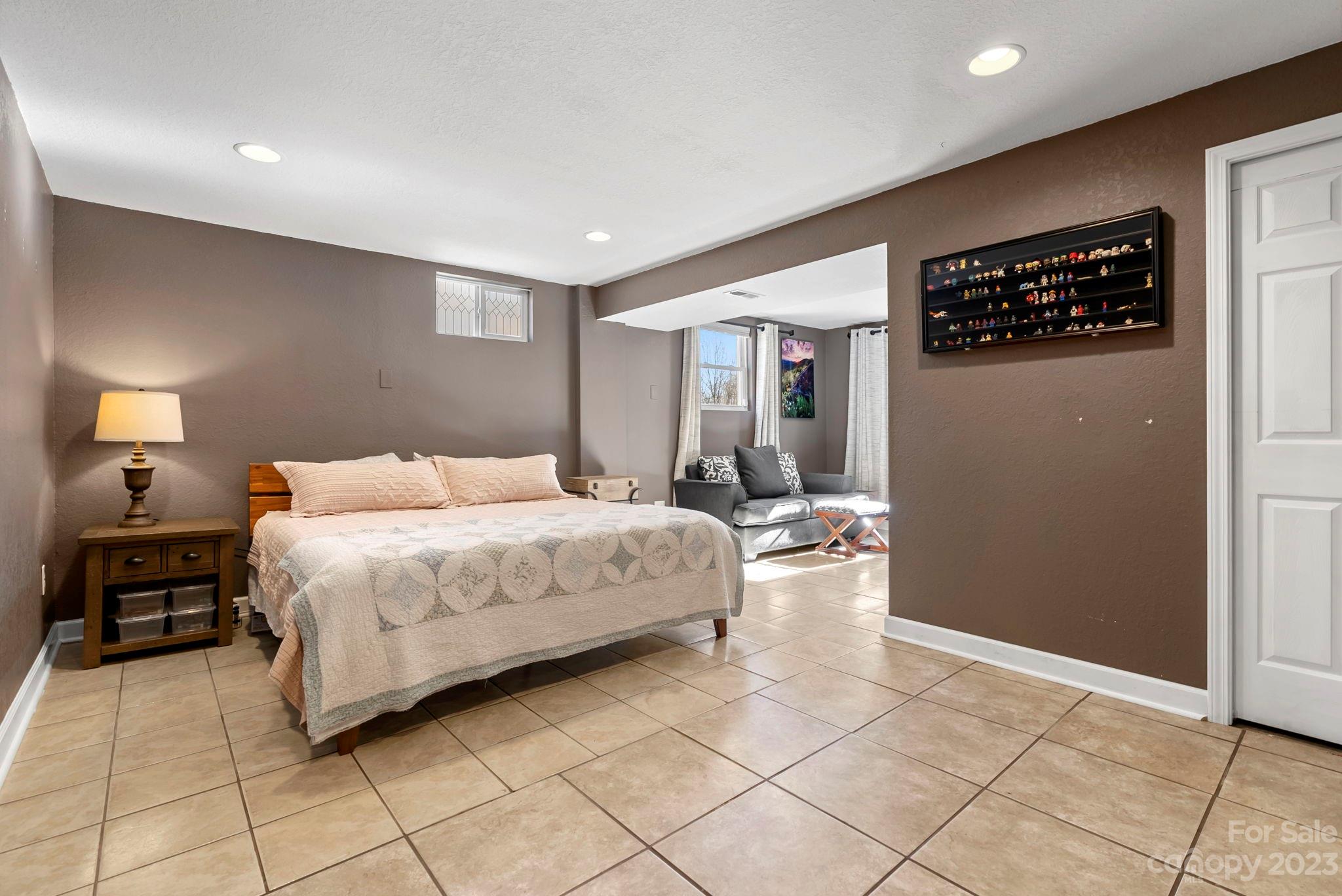 670 Sand Hill Road Asheville NC 28806