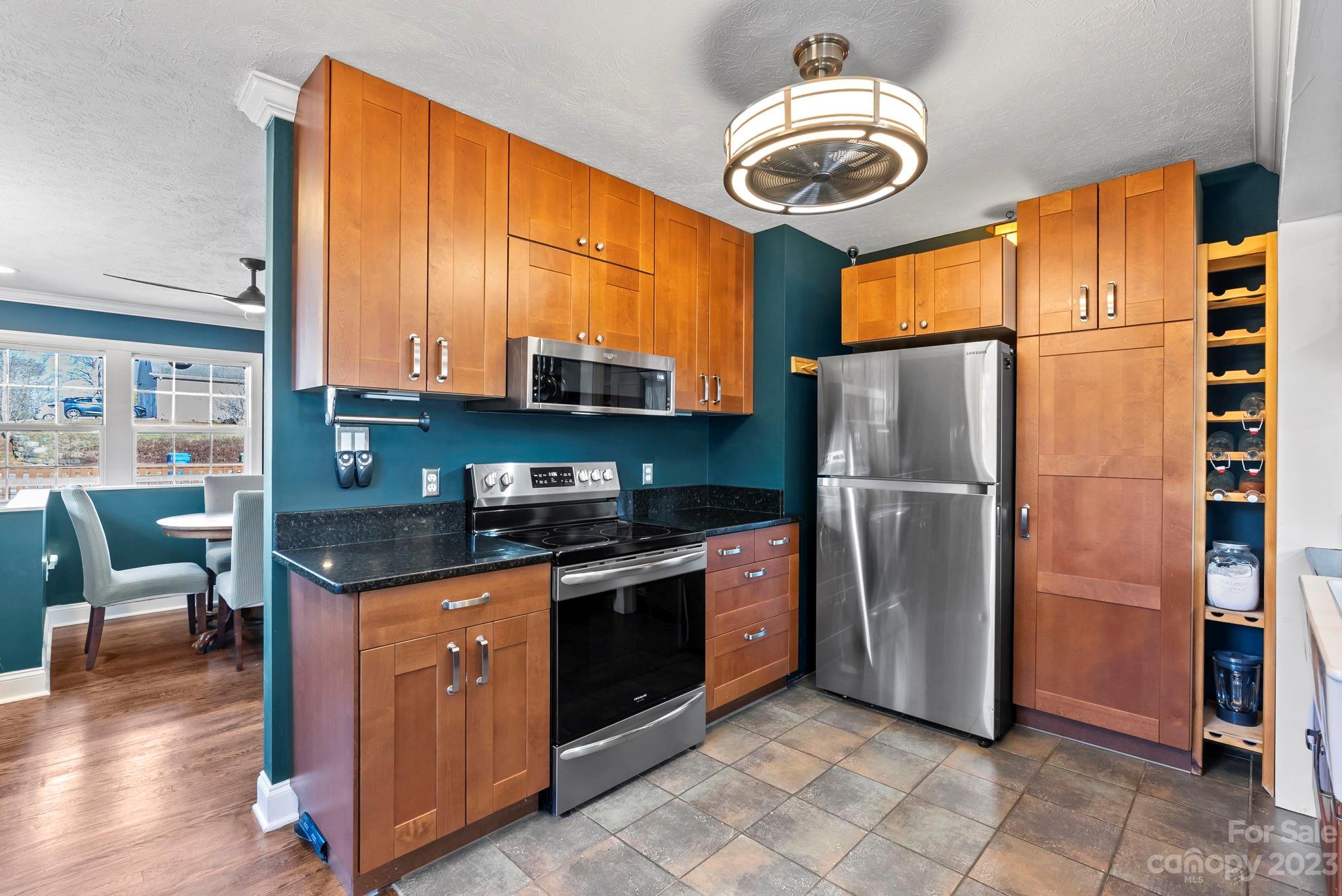 670 Sand Hill Road Asheville NC 28806