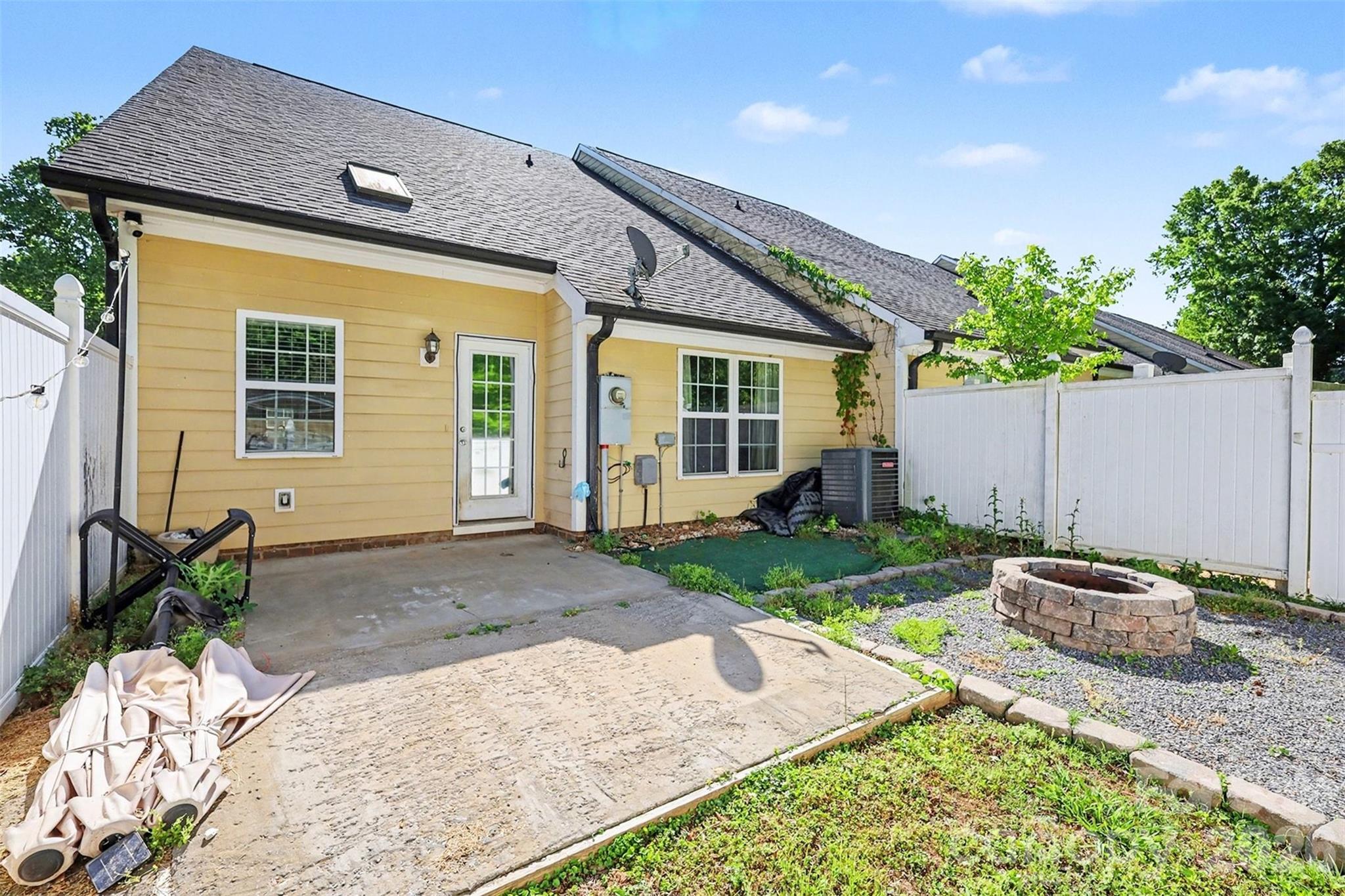 1079 Laurel Lane Gastonia NC 28054