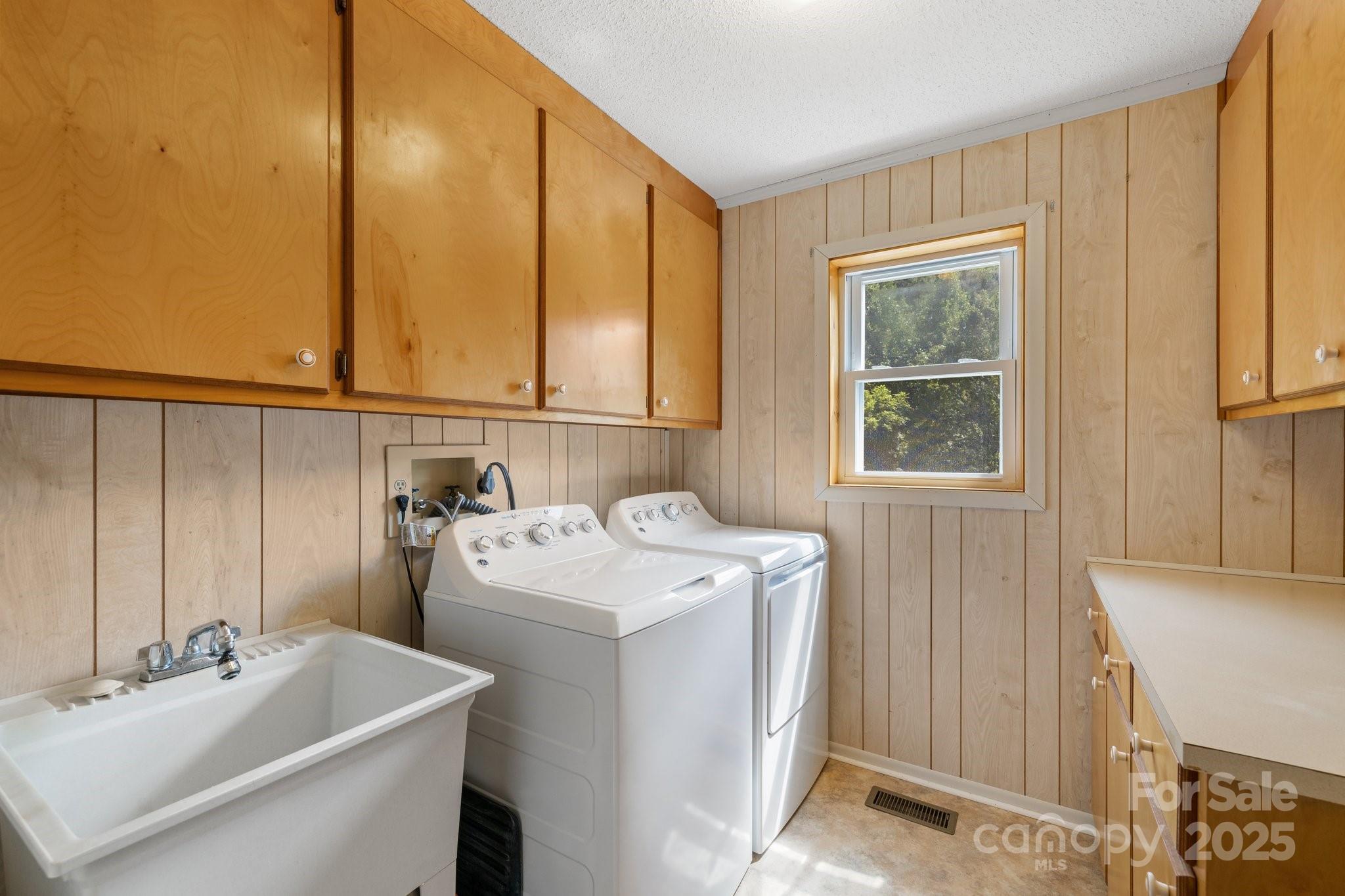 505 Old Home Place Drive Marshall NC 28753
