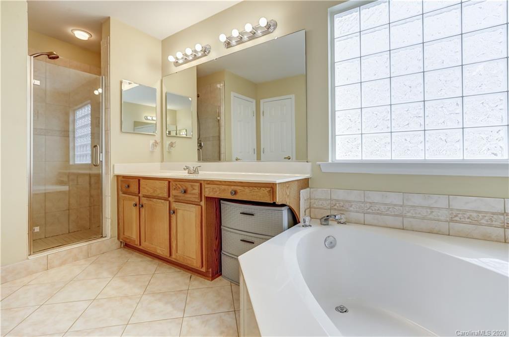 10310 Montrose Drive NW Charlotte NC 28269